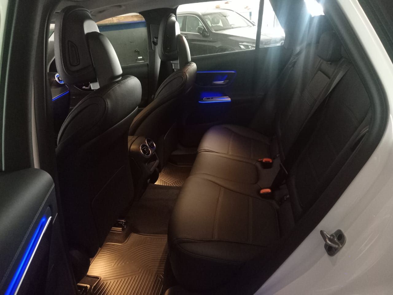 Mercedes-Benz GLC200 2.0 avantgarde 2025