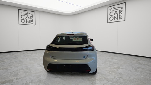 Peugeot 208 1.6 ALLURE L25 2024