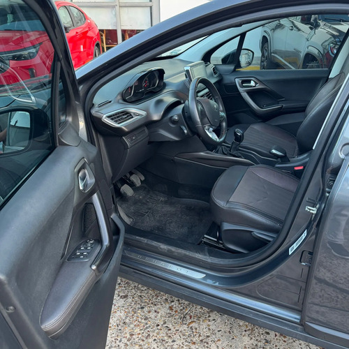 Peugeot 2008 1.6 Feline 2018