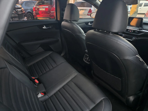 Kia Cerato 2.0 Sx At6 5 p 2021