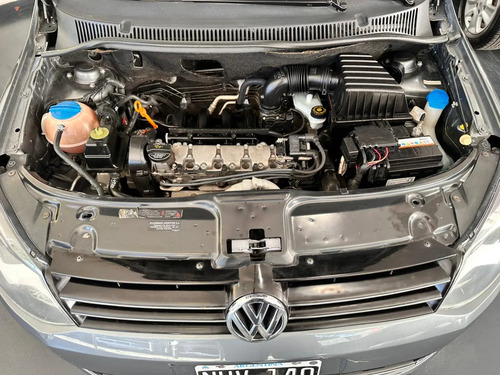 Volkswagen Suran 1.6 Comfortline 101cv 2014