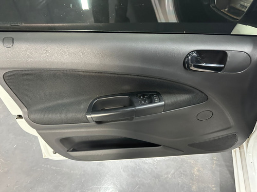 Volkswagen Gol 1.6 TREND TRENDLINE 5P L16 2020