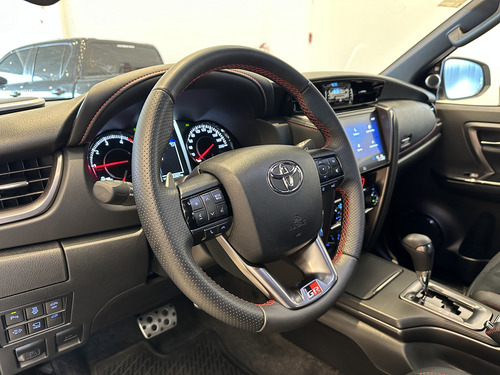 Toyota SW4 2.8 Tdi Gr-s 4x4 7as 6at 2025