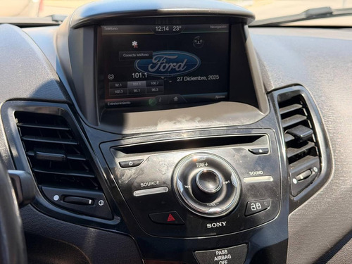 Ford Fiesta Kinetic 1.6 5p Titanium (Kd) L14 2014