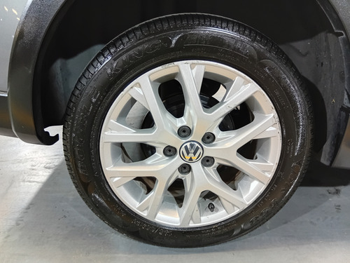 Volkswagen Suran 1.6 Highline L/15 2015