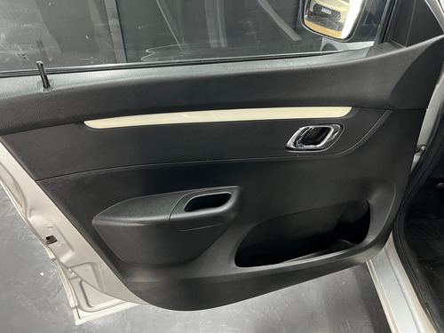 Renault Kwid 1.0 12V ICONIC 2018