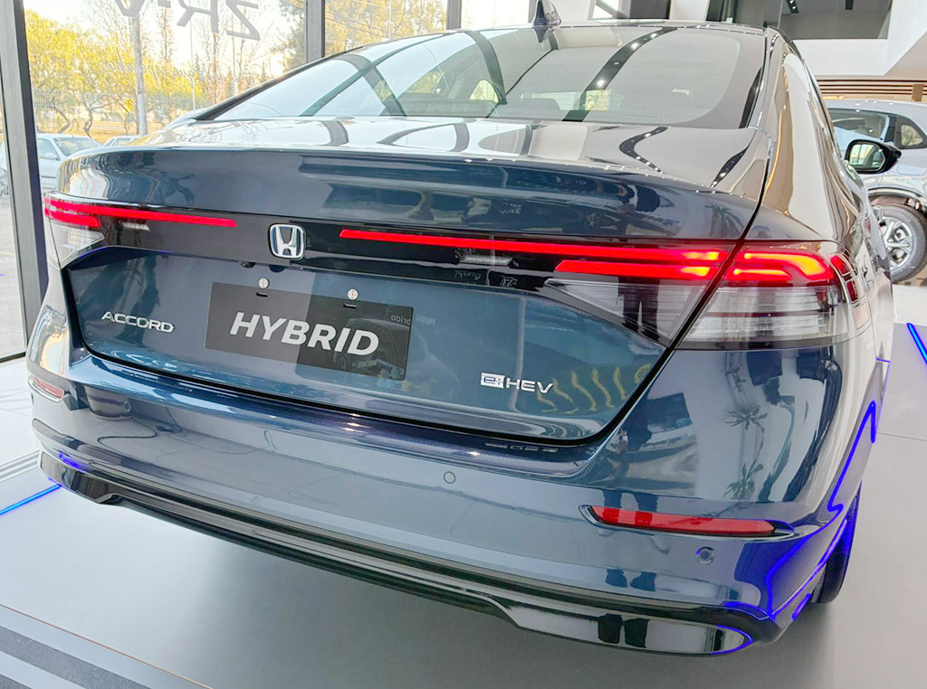 Honda Accord e: Hev 2025