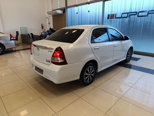 Toyota Etios 1.5 Sedan Xls 2023