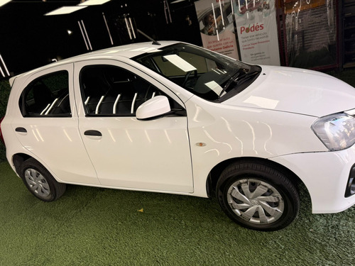 Toyota Etios 1.5 X 6mt My19 2023