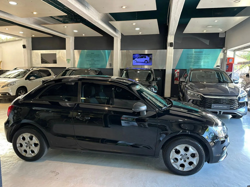 Audi A1 1.2 Turbo Atracttion 2014