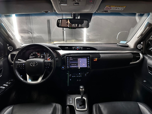 Toyota Hilux 2.8 TDI 4X2 DC SRX AT6 L21 2022