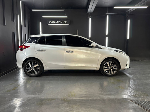 Toyota Yaris 1.5 S CVT 5P L20 2022
