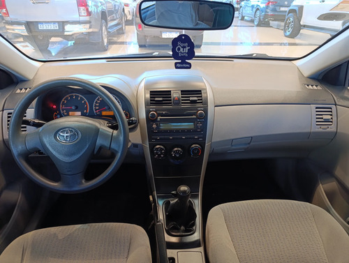 Toyota Corolla 1.8 Xli Mt 2010