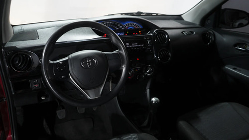 Toyota Etios 1.5 Xs 2015