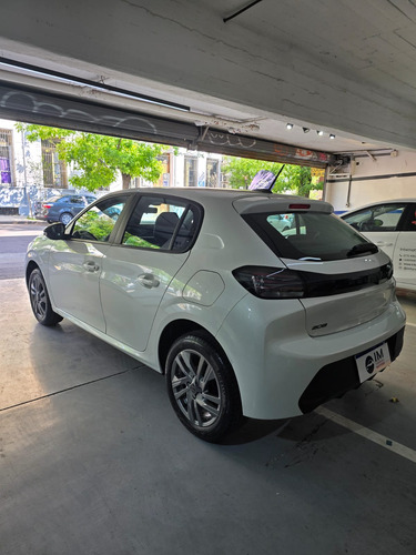 Peugeot 208 1.6 Allure At 2025