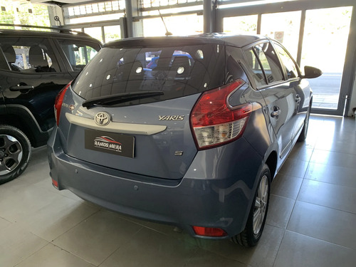 Toyota Yaris 1.5 107cv Cvt 2017