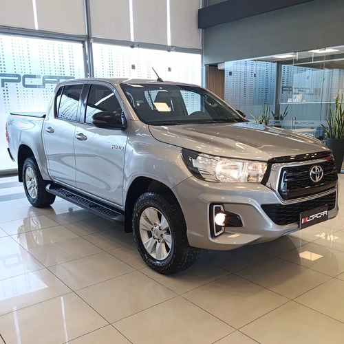 Toyota Hilux Pick-Up 2.8 Cd Sr 177cv 4x4 2018
