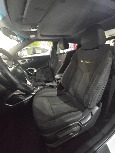 Hyundai Veloster 1.6 130cv At 2014