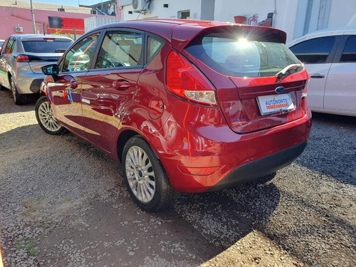 Ford Fiesta Kinetic Design 1.6 Se Powershift 120cv 2017