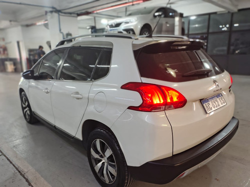 Peugeot 2008 feline 1.6 2018