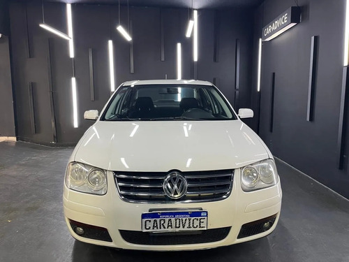 Volkswagen Bora 2.0 MPI TRENDLINE L07 2010