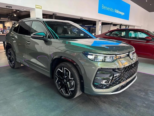 Volkswagen Tiguan VOLKSWAGEN TIGUAN R-LINE 250TSI DSG FC 2025