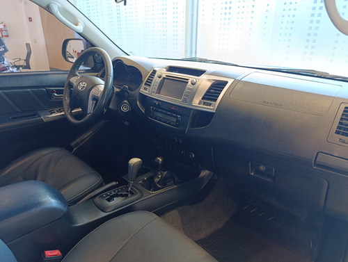 Toyota Hilux Pick-Up 3.0 Cd Srv Cuero 4x4 5at - A4 2015