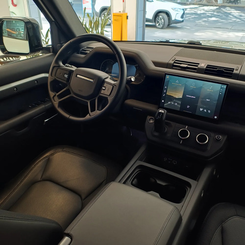 Land Rover Defender 2.0 110 P400E Hse X-Dynamic 2024