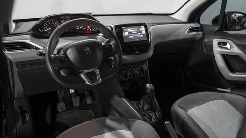 Peugeot 208 1.5 Allure Touchscreen 2015