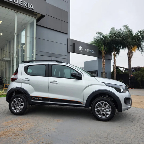 Fiat Mobi 1.0 Trekking 2025