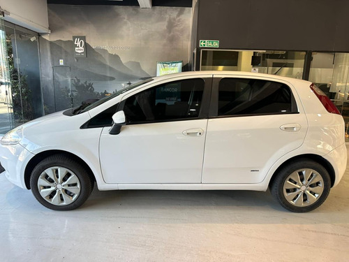 Fiat Punto 1.4 Attractive C/radio Integrada 2011