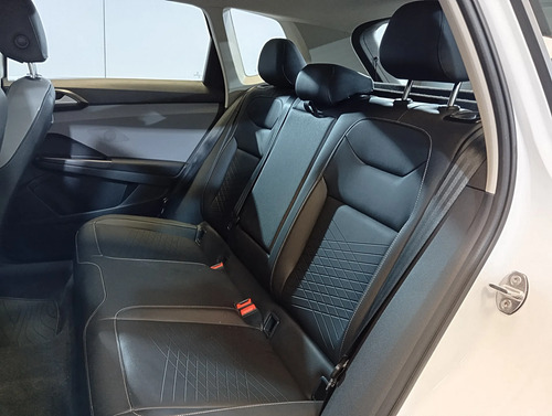 Volkswagen Taos 1.4 250 Tsi Comfortline At L/24 2025