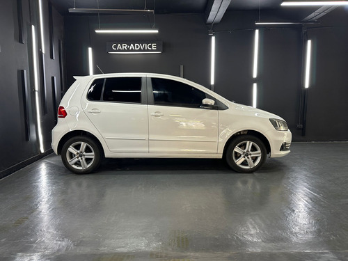 Volkswagen Fox 1.6 HIGHLINE 5P L15 2016