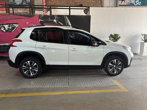 Peugeot 2008 1.6 Feline Tiptronic 2022