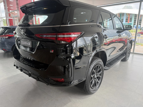 Toyota SW4 2.8 Tdi Gr-s 4x4 7as 6at 2026