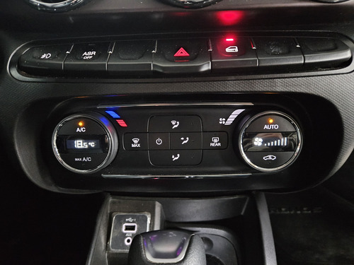 Fiat Cronos 1.8 16v Precision At6 2021