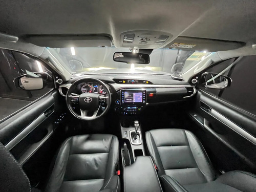 Toyota Hilux 2.8 TDI 4X4 SRX AT6 2022