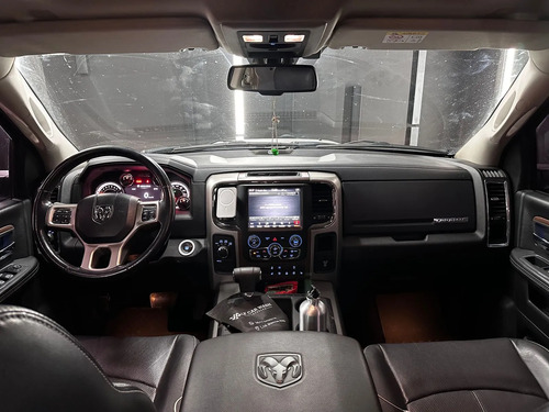 RAM 1500 5.7 DC 4X4 LARAMIE AT L13 2020