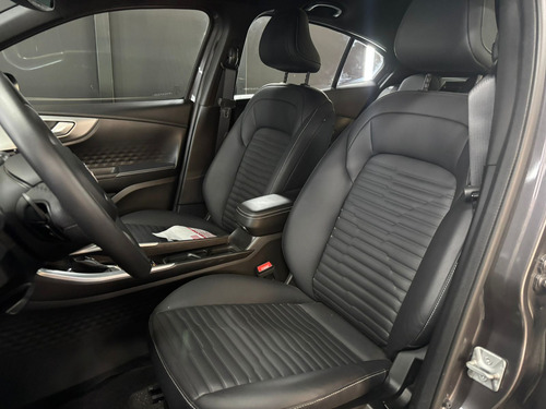 Fiat FASTBACK 1.3 T GSE AT6 L24 2025