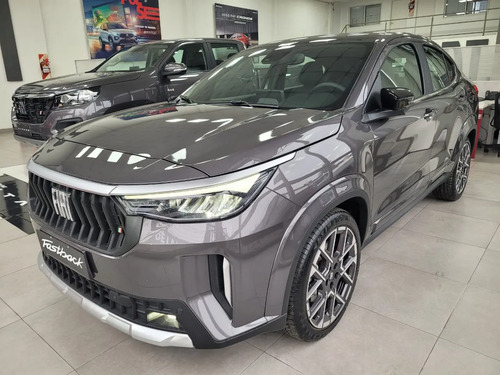 Fiat FASTBACK Turbo 2026