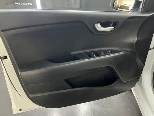 Kia Rio 1.6 SX 5P AT 2023