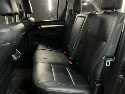 Toyota Hilux 2.8 TDI 4X2 SRX AT6 2022