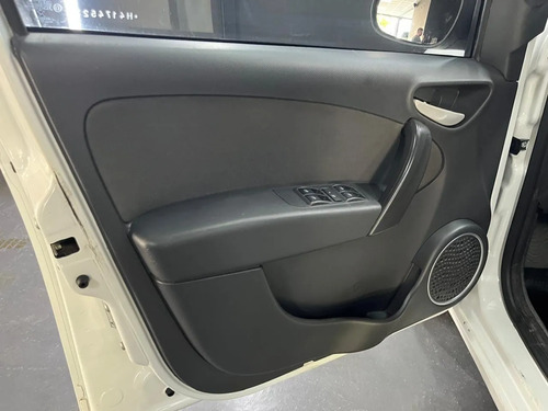 Fiat Palio 1.4 ATTRACTIVE TOP 5P L15 2016