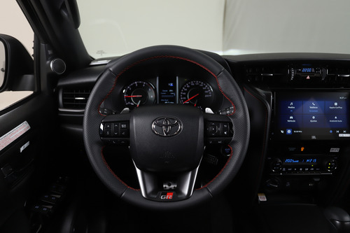 Toyota SW4 2.8 Tdi Gr-s 4x4 7as 6at 2025