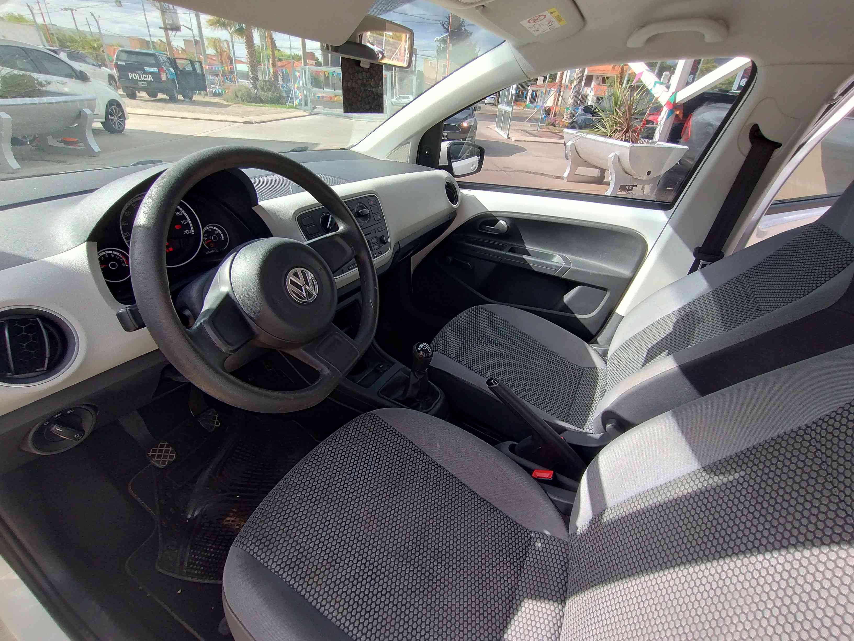 Volkswagen Up! 5 PTAS MOVE 2016