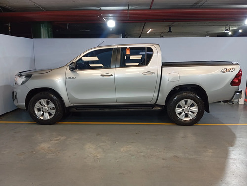 Toyota Hilux 4x4 2.8 Tdi 4x4 Cd Srv L/20 2019