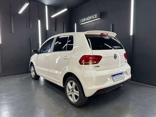 Volkswagen Fox 1.6 HIGHLINE 5P L15 2016