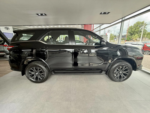 Toyota SW4 2.8 Tdi Gr-s 4x4 7as 6at 2026