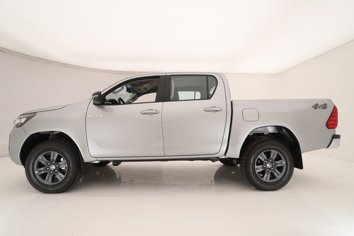 Toyota Hilux Pick-Up 2.4 Cd Sr 150cv 4x2 2025