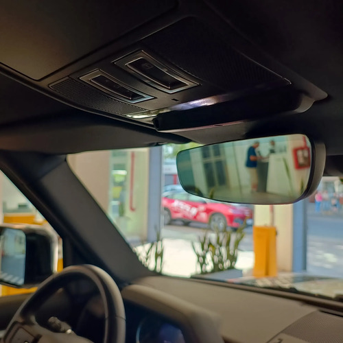 Land Rover Defender 2.0 110 P400E Hse X-Dynamic 2024